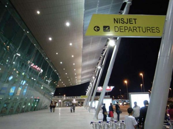 TENTOI TË…/ Iu gjetën dy karta identiteti rumune, pranga vlonjatit në Rinas