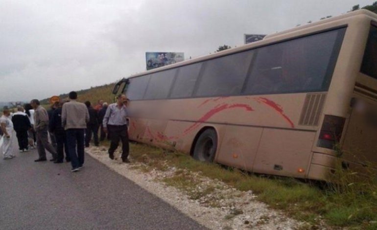 AKSIDENTI/ Autobusi i linjës Stamboll-Tiranë del nga rruga, 57 turistët shqiptarë…