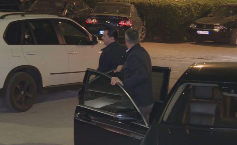 TAKIM I FSHEHTË BASHA-META/ Koordinojnë si do vazhdojë protesta e opozitës?