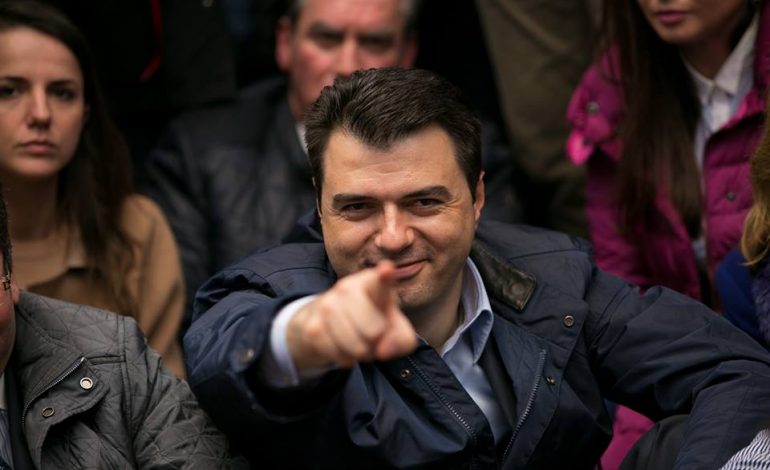 “ME 16 MARS TAKIM ME HISTORINË”/ Basha flet nga Astiri, komentuesit humbasin shpresat: I more në qafë