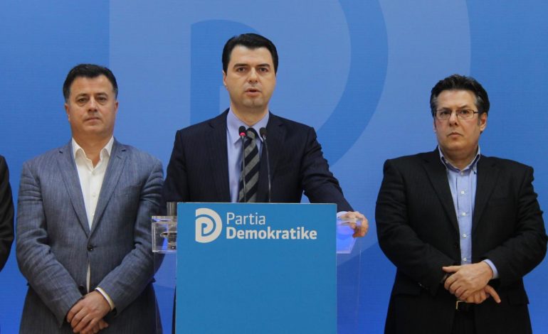 ÇFARË I KËRKOI RAMËS/ PD-ja ngatërron ekzekutivin me legjislativin. Nuk ka tagër për…