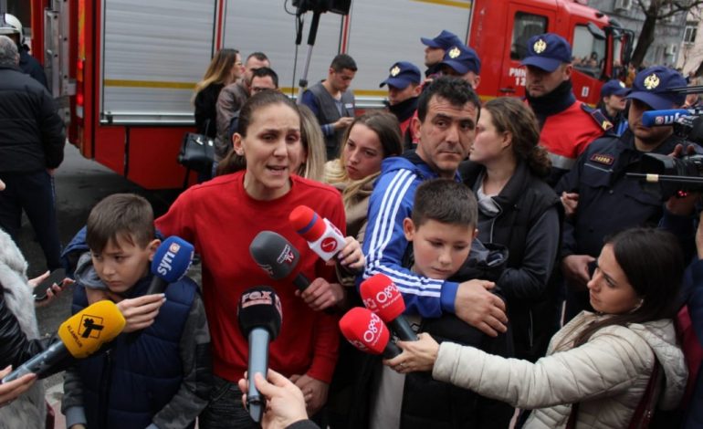 “PEZULLOHET NGA PUNA”/ Punonjësja e “Shqiponjave” që u “përlesh” me kolegët e saj te “Petro Nini” (FOTO)