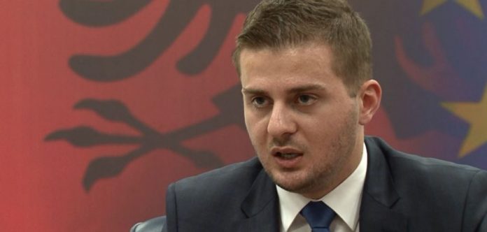 SHKARKIMET NË DIPLOMACI/ Zbulohet emri i konsullit të rëndësishëm që lë detyrën