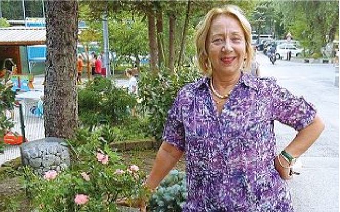 “VRAU DHE MUROSI ISH TË DASHURIN SHQIPTAR”/ Ja kush është “BIZNESMENIA ITALIANE”, që urdhëroi ekzekutimin… (EMRI+FOTO)