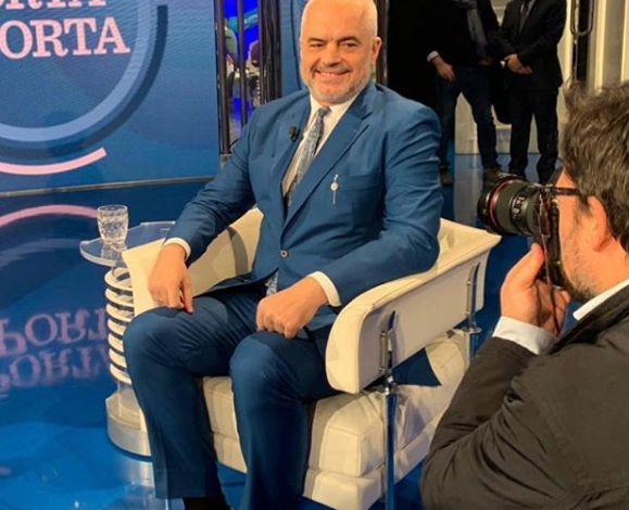 “ËSHTË NJË…”/ Rama për Bruno Vespa: Nuk duhet folur keq për Shqipërinë. Igli Tare: E rëndë ajo që po ndodh