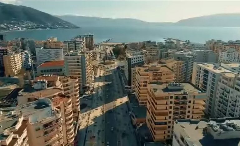 “BASHKIA QË DUAM”/ Rama publikon videon: Me këto pamje nga bulevardi “Ismail Qemali”, hapësira më e re i shtohet transformimit në Vlorën e rilindur…