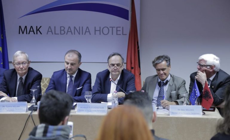 “NUK KA DYSHIME PËR ZGJEDHJET E 2017″/ Lleshaj zbulon bisedën me eurodeputetët