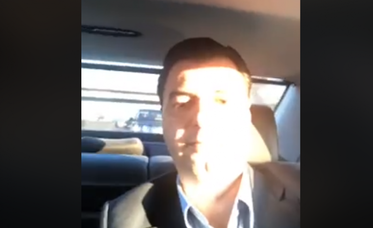 KOPJON RAMËN/ Lulzim Basha bën VIDEO SELFIE në makinë dhe del në dritare në autostradë