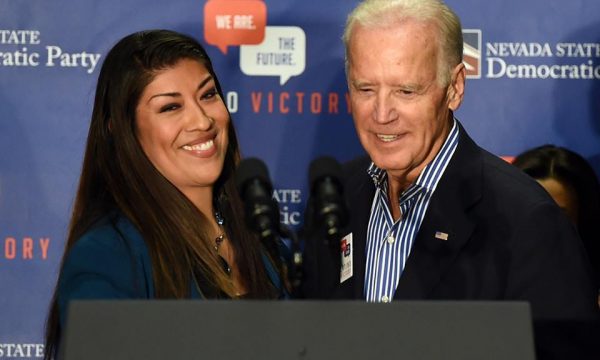 “U SHOKOVA KUR…”/ Ish deputetja Lucy Flores akuzon ish zv.presidentin amerikan për ngacmim seksual