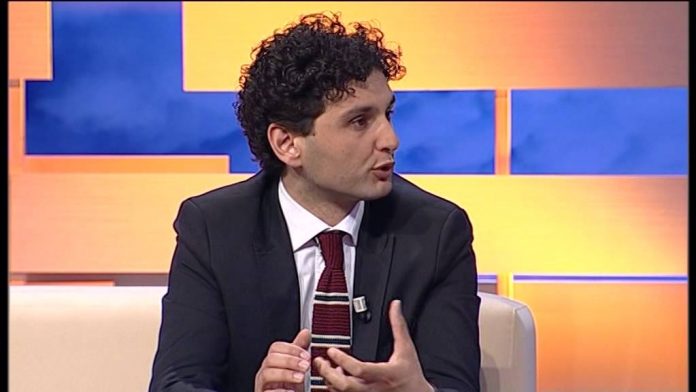 SHËRBIMET PUBLIKE TË INTEGRUARA/ Drejtori i ADISA-s zbulon qytetet ku do ngrihen zyrat dhe sportelet e reja unike