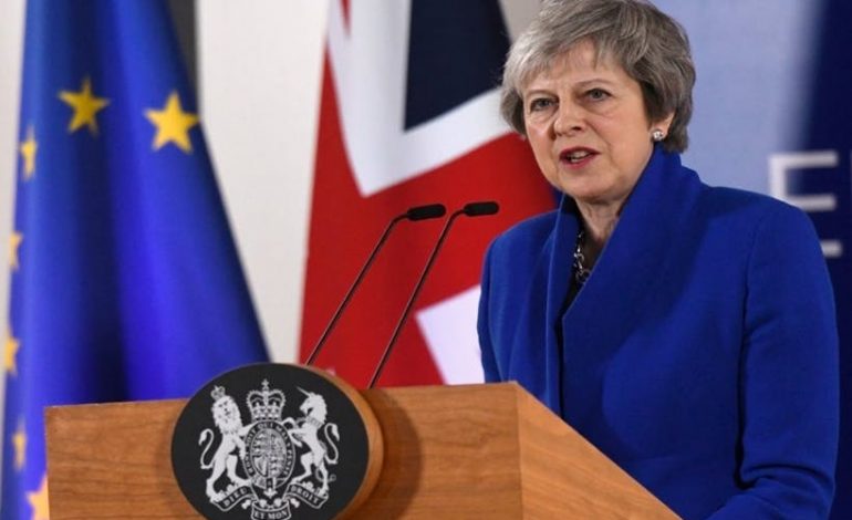 “MARRËVESHJA BREXIT”/ Paralajmëron May: Britania mund të mos e lërë kurrë BE-në