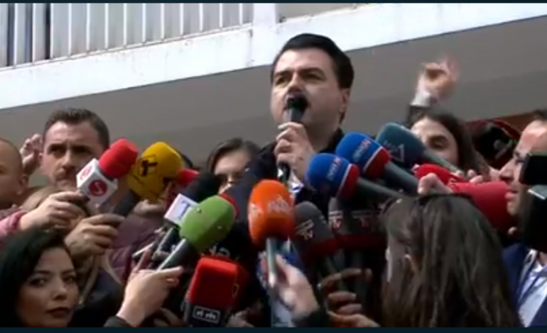 MBYLLET PROTESTA E OPOZITËS/ Basha nga selia e PD: Qëndresa jonë, shpresë për popullin