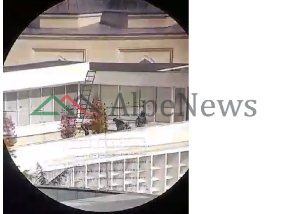 ÇFARË PO NDODH/ Militantët e PD sulmojnë policinë nga TARRACA e selisë blu (VIDEO)