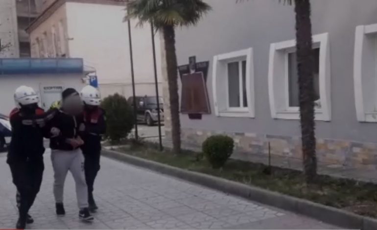 OPERACION ANTIDROGË NË VLORË/ Ja si u kapën “mat” 10 personat kur… (VIDEO)