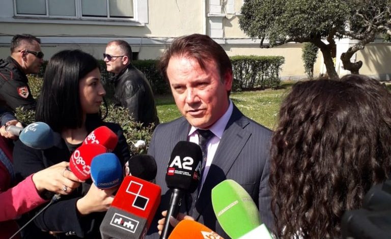 DEPUTETI I LSI GODITET ME BOJË/ Si i ka kërcënuar Kryemadhi “tradhtarët: Nuk jua falim