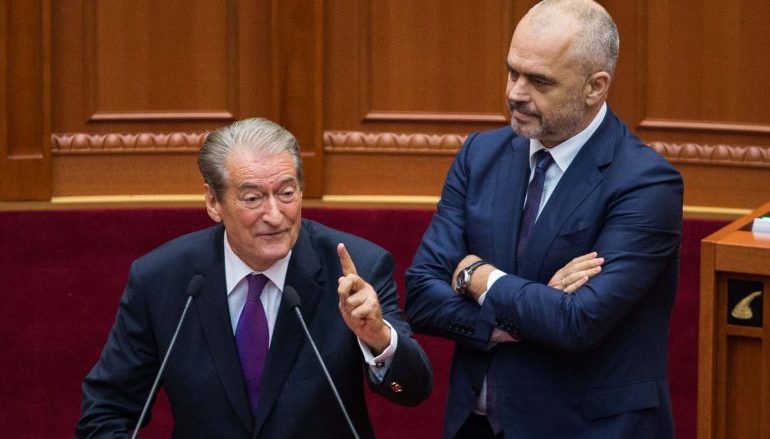 Berisha citoi rastin italian në Grupin e PD/ Rama: Opozitën e kam në malin Aventino, por unë nuk jam Musolini!