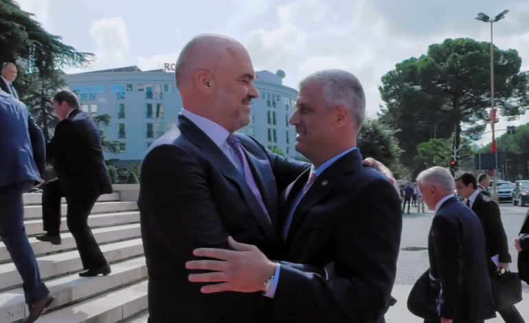 PAK DITË PARA…/ Hashim Thaçi takim orët e vona me Ramën në Tiranë (FOTO)