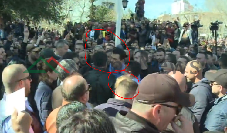 PAS ZHVENDOSJES TEK KUVENDI/ Basha dhe Kryemadhi në “ankth”. Komunikojnë “kokë më kokë” dhe… (FOTO)