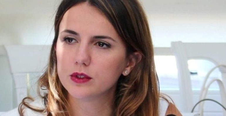 NUK DORËZOI MANDATIN/ Rudina Hajdari nga Kuvendi: Marrëveshjet e fshehta kanë sjellë…
