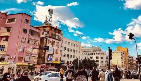 “GJËRA TË VOGLA ME DASHURI TË MADHE”/ Nga sot, kjo lagje e Tiranës ka ndryshuar pamje (FOTO)