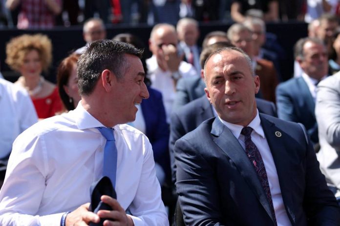 “RAPORTET E SHENJTA ME SHBA”/  Veseli kërcënon Haradinajn:  Më parë ikën qeveria se largohet…