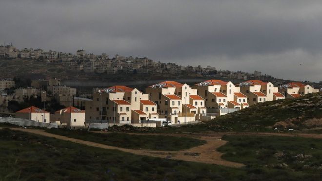 “BISEDIME PËR…”/ Netanyahu premton aneksimin e vendbanimeve hebraike në Bregun Perëndimor palestinez