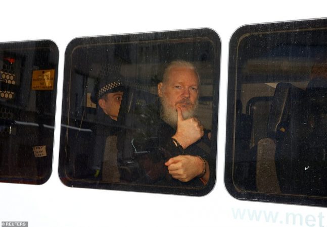 U ARRESTUA NË AMBASADËN E EKUADORIT/ Sekretet që zbuloi Assange