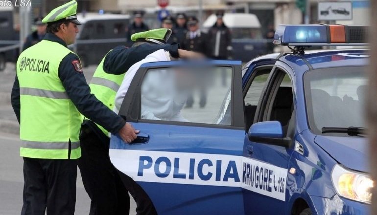 KATËR ARRESTIMET E “DITËS”/ Vjedhje bagëtish, qarkullim pa patentë dhe…