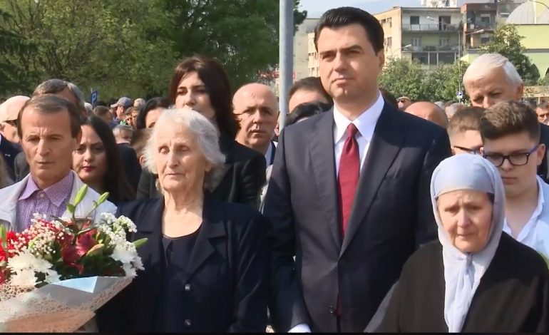“MASAKRA E FUNDIT KOMUNISTE”/ Basha: Më 13 prill gati për sakrifica si në 2 prill 1991…(ku u vranë 4 studentë)
