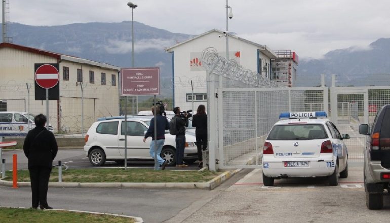 PAS GRABITJES SË MILIONAVE EURO/ Zbardhet skandali i vjedhjeve së valixheve në Rinas