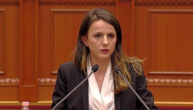 DËSHTIMI I BASHËS/ Rudina Hajdari: Duhet të ngrihet e djathta e re, mjaft marrjes së pushtetit me dhunë