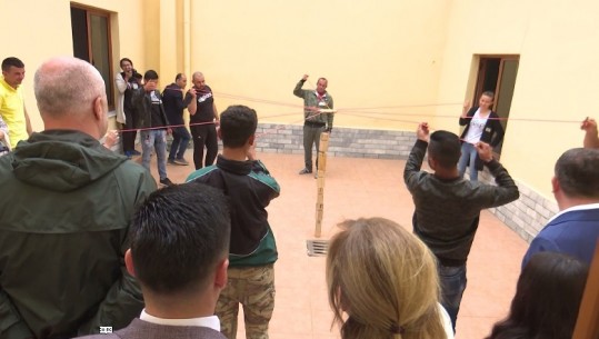 RAMA BATUTA ME KURSANTËT/ Për çfarë keni ardhur këtu për të luajtur apo për të mësuar? (VIDEO)