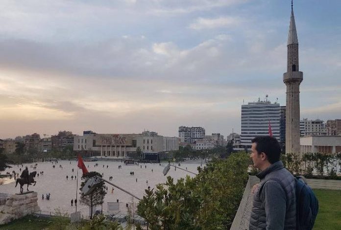 NGA SHESHI SKËNDERBEJ TEK…/ Le Figaro: Kryebashkiaku Veliaj ka bërë revolucion në Tiranë