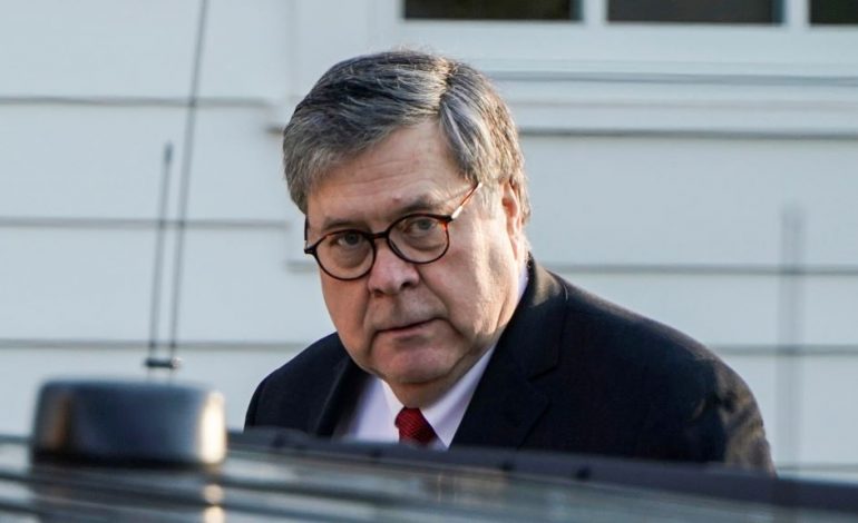 RAPORTI/ Hetuesit thonë se zoti Mueller përmban gjetje të dëmshme për presidentin