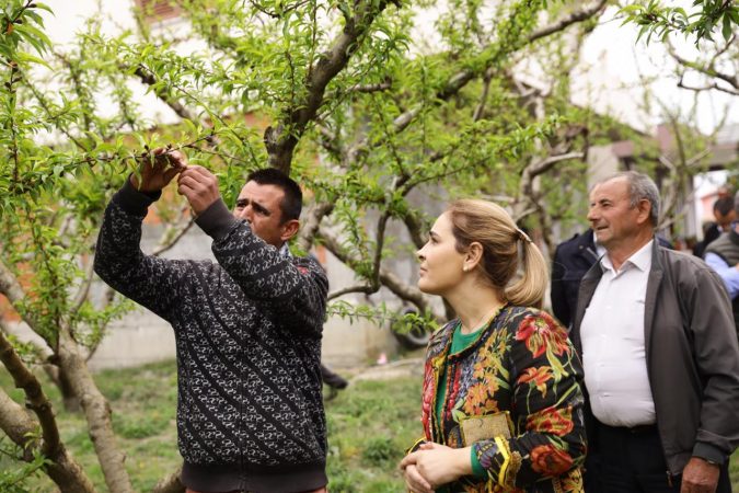 “DO TA RIMËKËMBIM…”/ Monika Kryemadhi shpalos platformën qeverisëse PD-LSI: Ne nuk do t’i harrojmë…