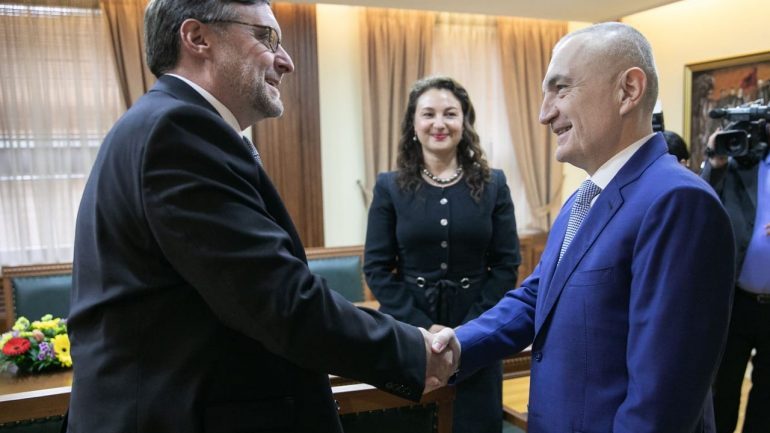 PALMER THA SE NUK ERDHI PËR KRIZËN/ Ilir Meta e “përgënjeshtron”: U takuam për…