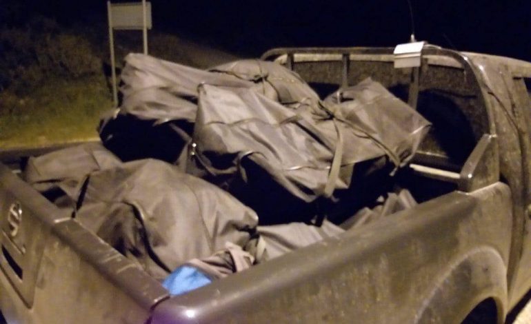 “NË NJË ZONË PYJORE…”/ Kapet 122 kg drogë në kufirin me Greqinë, në pranga 3 shqiptarë