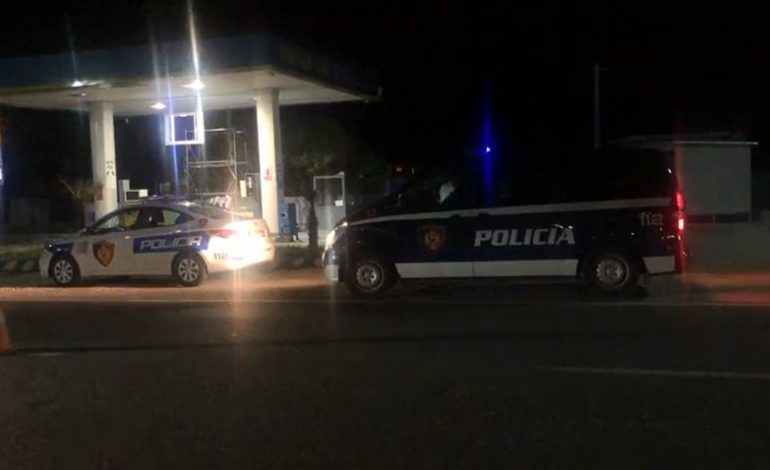 DY VIKTIMA NGA SHERRI ME ARMË NË LAÇ/ Policia postblloqe në akset kryesore (VIDEO)