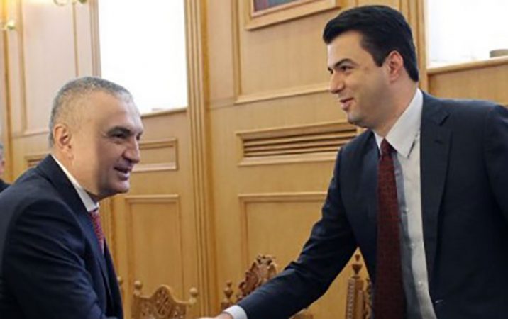 TAKIMI “FSHEHURAZI” ME ILIR METËN/ Lulzim Basha: Zgjati 35 minuta dhe ishte…