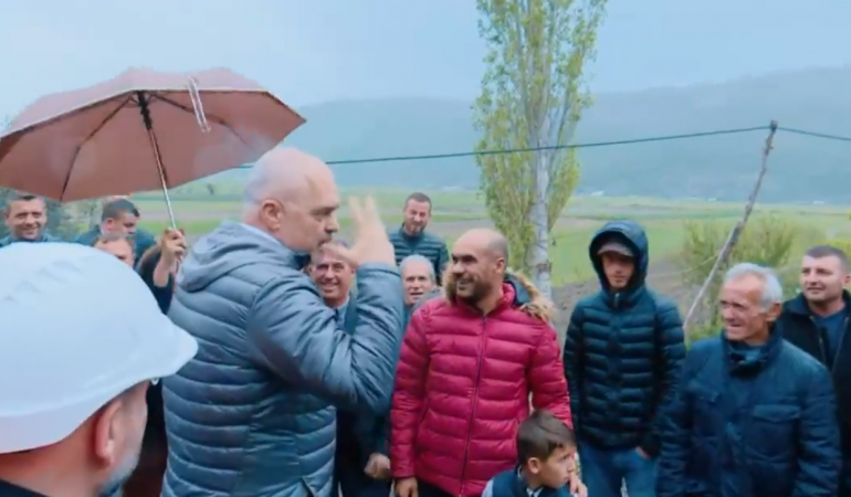 NIS RRUGA E TOROVICËS/ Rama-banorëve: Më keni luajtur mendsh (VIDEO)