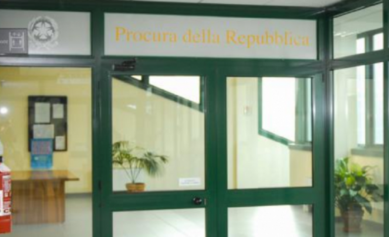 “DUA TË TAKOJ DJALIN”/ Si e përdorte fëmijën shqiptari për të PËRDHUNUAR ish gruan