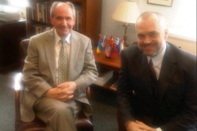 LETRA/ Edi Rama: Një përgjigje për Elez Biberajn!