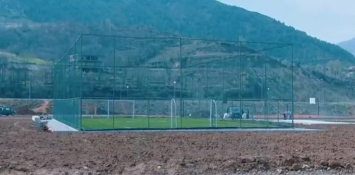 PAS QENDRËS SË QYTETIT/ Librazhdit i shtohet dhe një park shumëfunksional