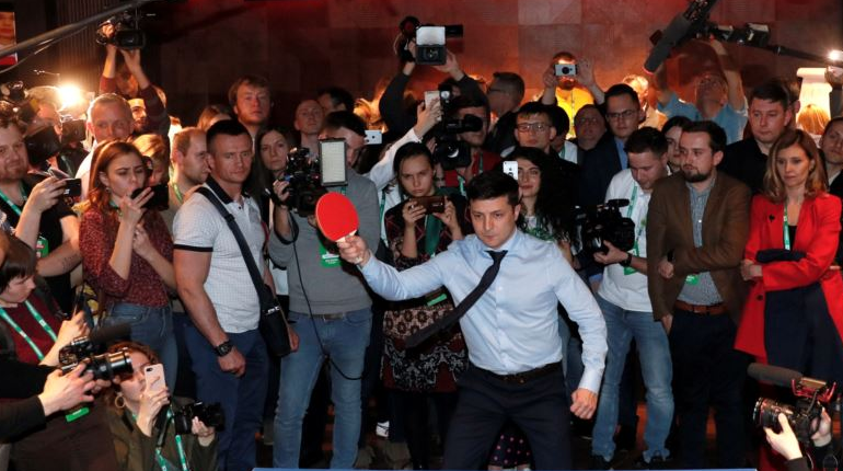 3 JAVË TË “NDEZURA”/ Ukraina, gati për fushatën e balotazhit presidencial