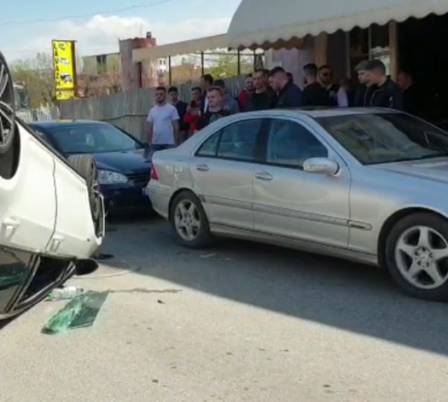 “FAST & FURIOUS”/ Si në filma, makina “FLUTURON” në mes të qytetit (VIDEO)
