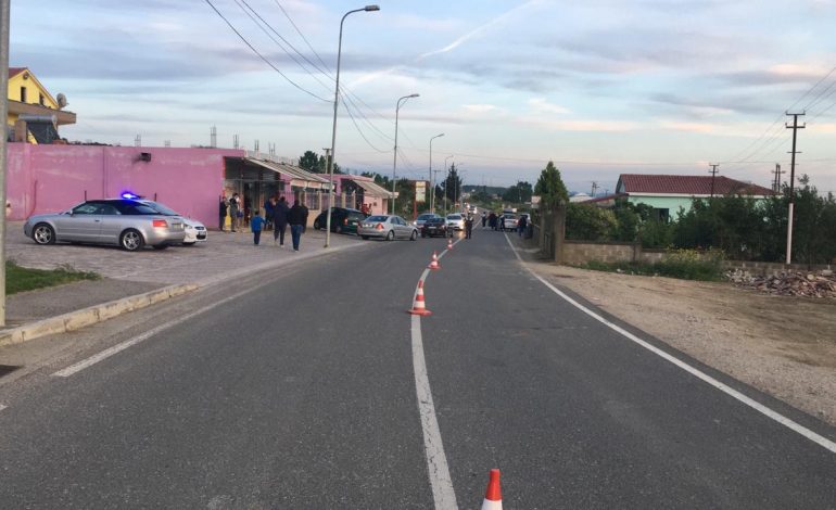 U PËRPLAS NGA NJË MAKINË NË DURRËS/ 23 vjeçari VDES në spitalin e Traumës