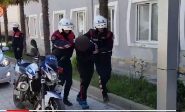 QYTETARËT NJOFTOJNË POLICINË/ Ja pse u arrestua në flagrancë vlonjati. Po bëhej gati të… (VIDEO)