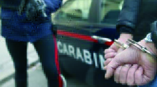 PAS DËBIMIT/ 39 vjeçari SHQIPTAR nuk “zë mend”, futet ilegalisht në…