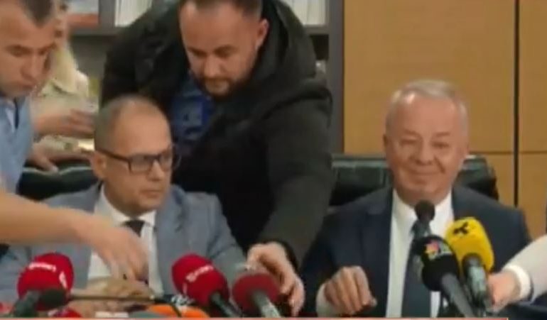 SHKARKIMI I REKTORIT/ Dekani i Juridikut: Shkelje të hapura të ligjit duke marrë njerëz në punë, të pajustifikueshme