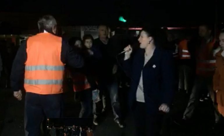 INCIDENTI TEK “UNAZA E RE”/ Banorja-shoferëve: Do ju djegim makinat! (VIDEO)